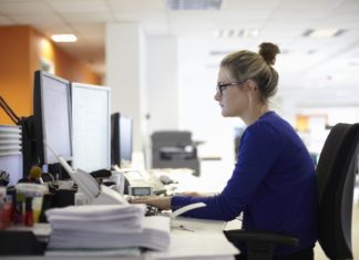 Dealing with your business liabilities – Ways to dig out of commercial debt commercial debt