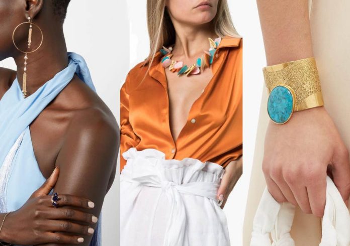 Which type of jewellery we wear on holidays or trips?