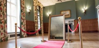 Magic Mirror Photo Booth