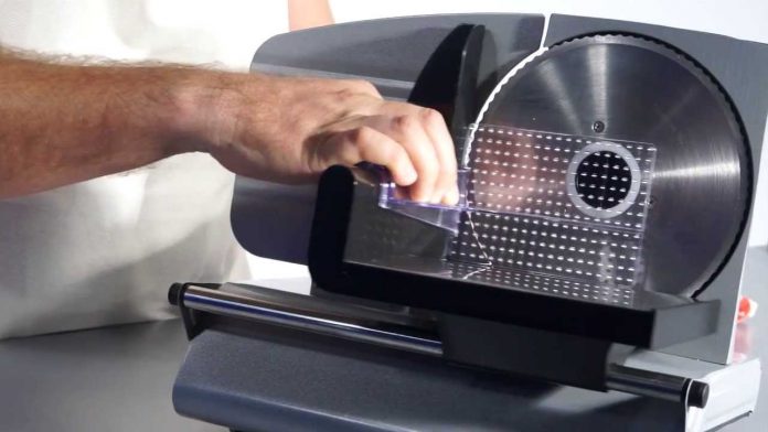 Meat slicer