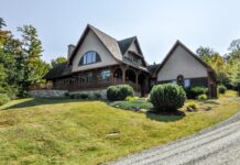 House For Sale In Maple