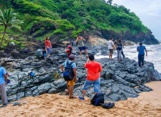 Gokarna Beach Trek – Embrace the Delight of Golden Route! Gokarna Beach Trek