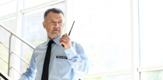 How to Select a Professional Security Guard in Canada