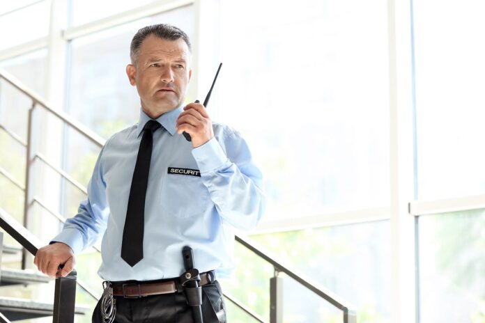 How to Select a Professional Security Guard in Canada