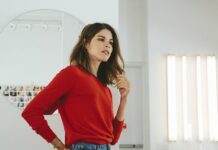 Exquisite and Trendy Tops Grant You a Different Beauty