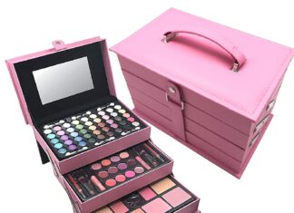 Natural And Professional Makeup Trends At Your Fingertips makeup kit boxes