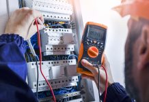 Factors To Determine While Hiring An Electrical Contractor