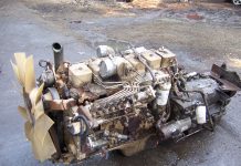 5.9 Cummins Truck Engine