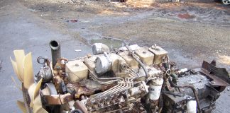 5.9 Cummins Truck Engine