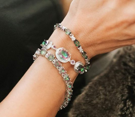 6 Ways to Match Charms that Enhance Your Looks