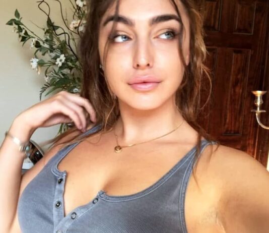 Mizkif’s Sister
