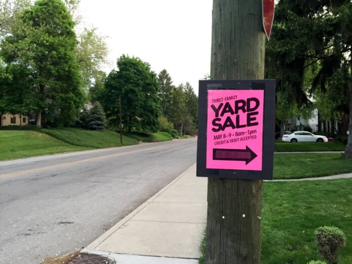 Yard Sale Signs Advertising