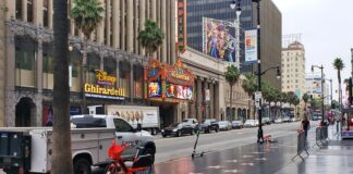 3 Ways to Travel to the Hollywood Walk of Fame from the Airport