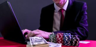 Online Casino Player